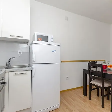 Apartment Franka *