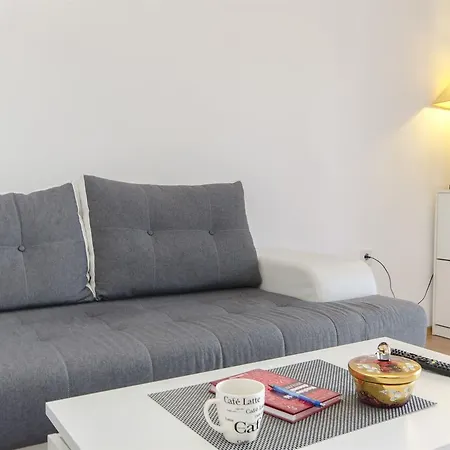 Franka Apartment *
